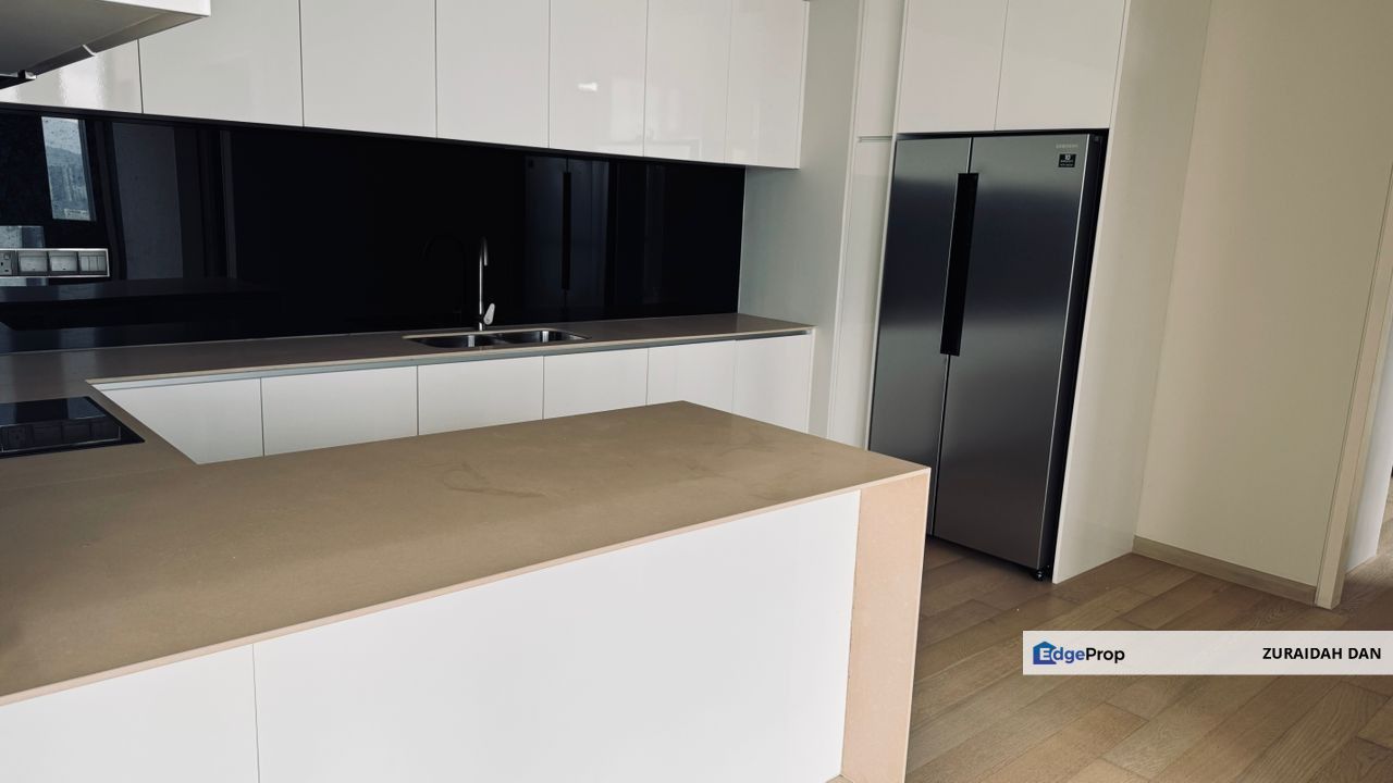 EXCLUSIVE! 2,099 SQ FT! Star Residences Two @ Jalan Yap Kwan Seng, KL, Kuala Lumpur, KLCC
