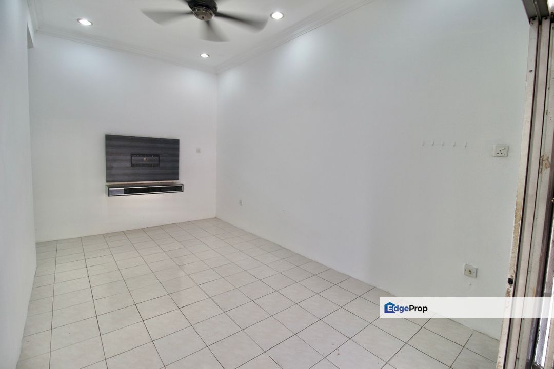 FOR SALE SINGLE STOREY TERRACE HOUSE TAMAN DATO HORMAT for Sale