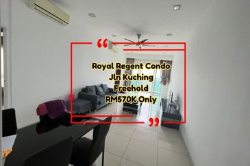 Royal Regent Sri Putramas III