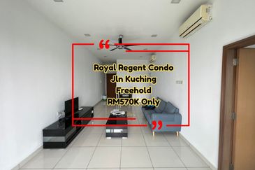 Royal Regent Sri Putramas III