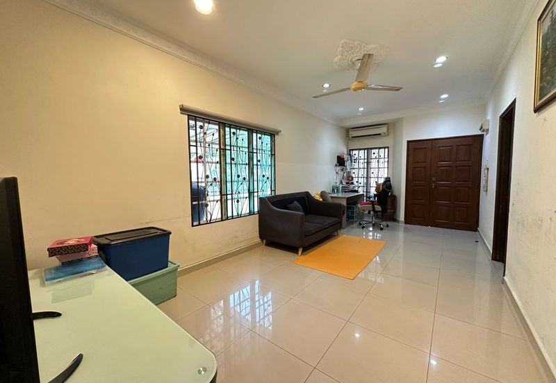 Paramount Garden (Taman Paramount)