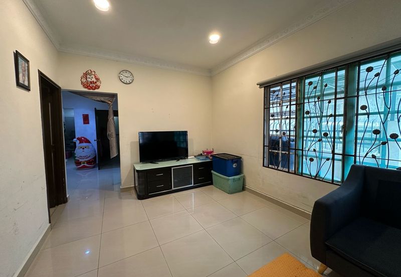 Paramount Garden (Taman Paramount)