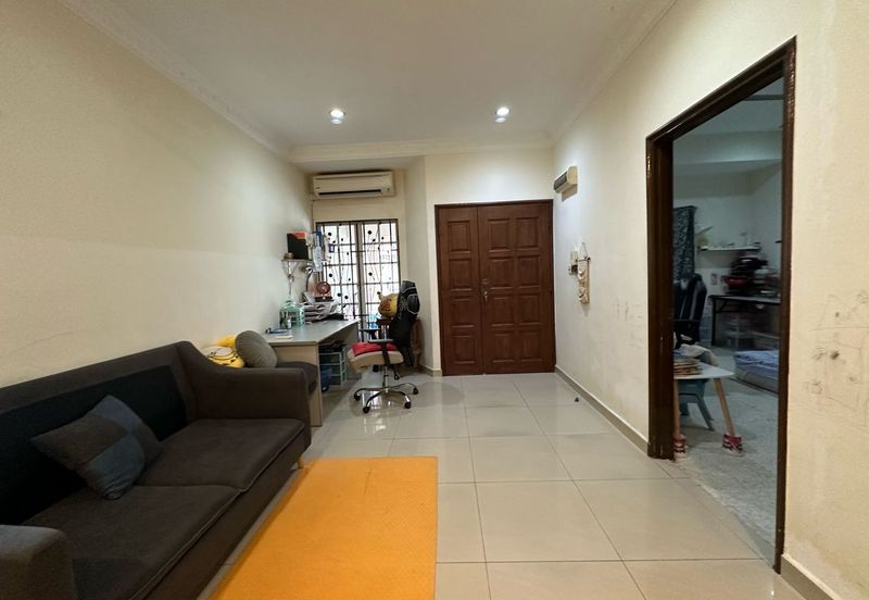 Paramount Garden (Taman Paramount)