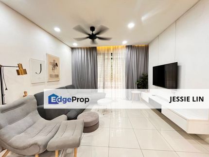 3 Storey Superlink Intermediate LakeClub Parkhome For Sale Rawang Fully Renovated, Selangor, Rawang