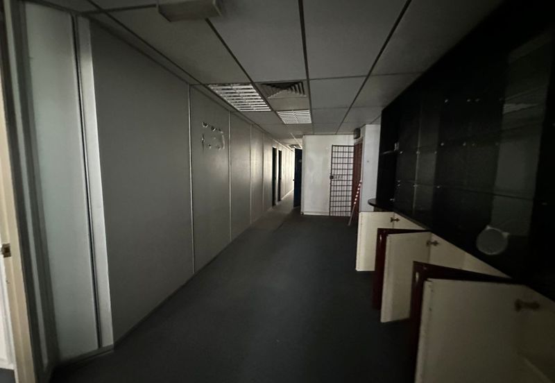 Office For Rent at Kelana Jaya, Near Linclon College 