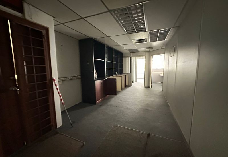 Office For Rent at Kelana Jaya, Near Linclon College 