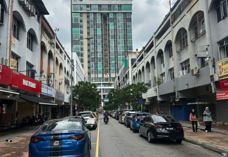 Office For Rent at Kelana Jaya, Near Linclon College 