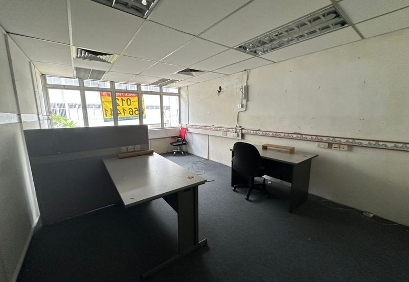 Office For Rent at Kelana Jaya, Near Linclon College 