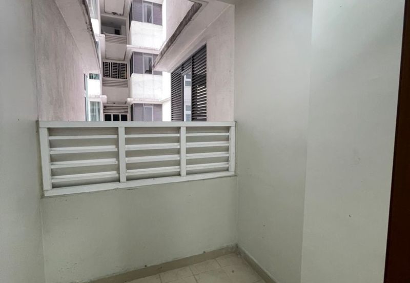 Royal Regent Sri Putramas III