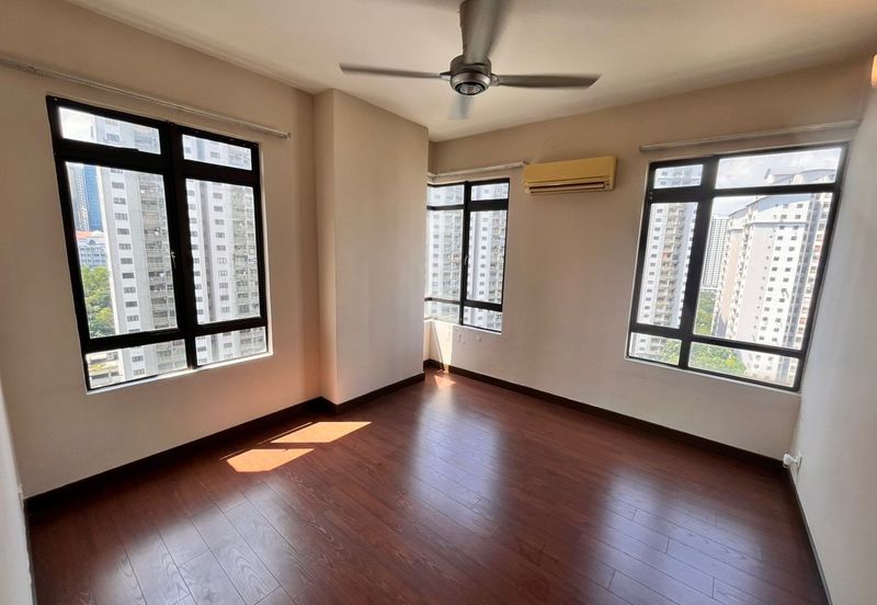 Royal Domain Sri Putramas II