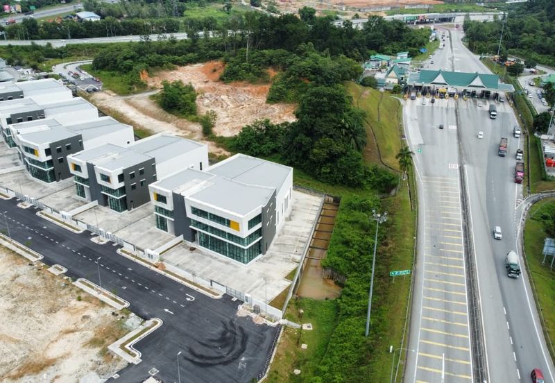 3 Storey Semi D Factory For Rent Rawang Industrial Park Next To Rawang Toll