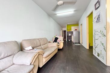 Flat Desa Mentari Blok 5