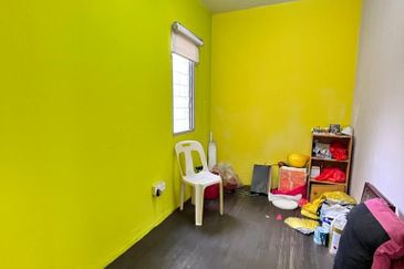 Flat Desa Mentari Blok 5