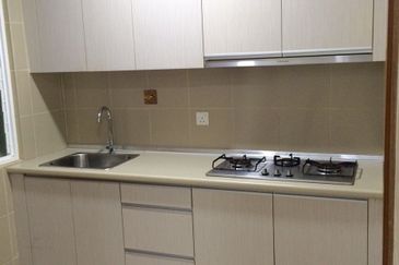 Royal Regent Sri Putramas III