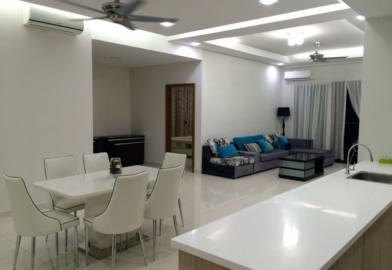 Royal Regent Sri Putramas III