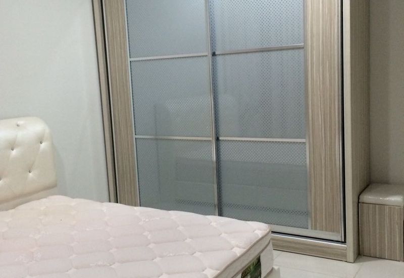 Royal Regent Sri Putramas III