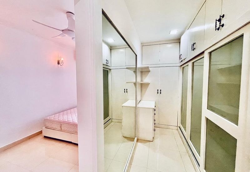 Royal Domain Sri Putramas II