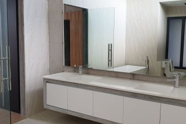 AMPANG HILIR ID BUNGALOW FOR SALE