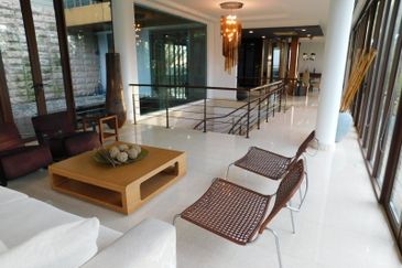 COUNTRY HEIGHTS DAMANSARA BUNGALOW FOR SALE