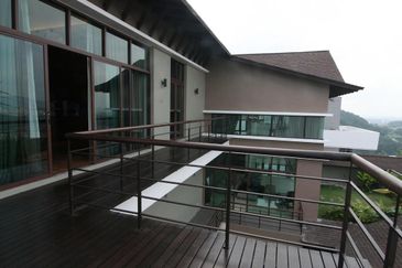 COUNTRY HEIGHTS DAMANSARA BUNGALOW FOR SALE