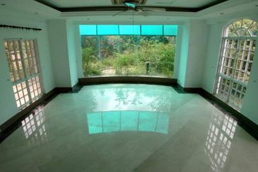 Tropicana Golf & Country Resort