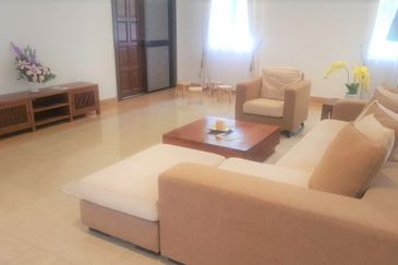 IOI Beverly Row @ IOI Resort City