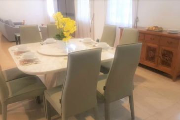 IOI Beverly Row @ IOI Resort City