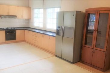 IOI Beverly Row @ IOI Resort City