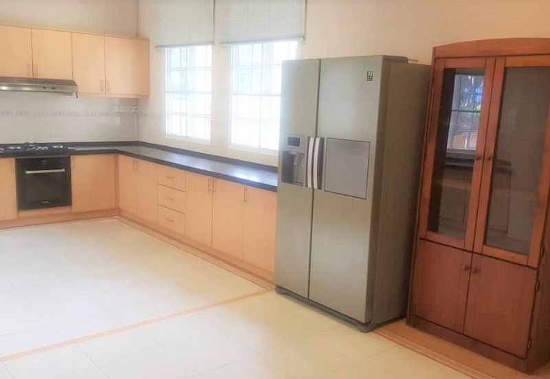 IOI Beverly Row @ IOI Resort City