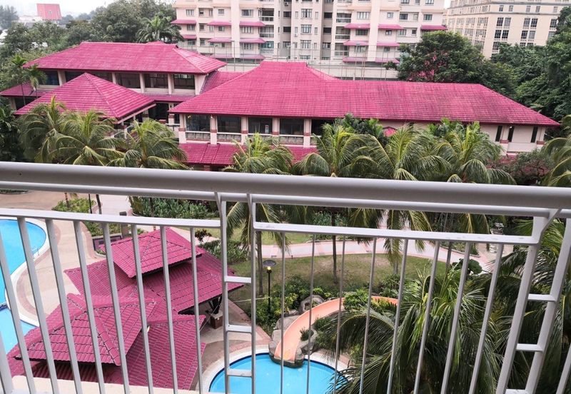 Li Villas Condominium