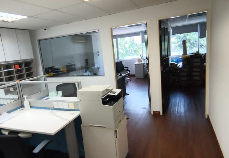 JALAN KAMPAR, OFF JALAN TUN RAZAK, KL SHOP FOR SALE