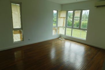 Rafflesia @ The Hill