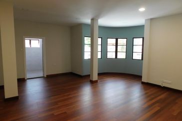 Jalan Bukit Antarabangsa 