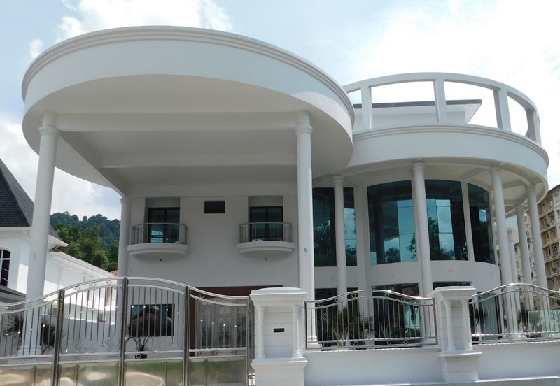 Jalan Bukit Antarabangsa 