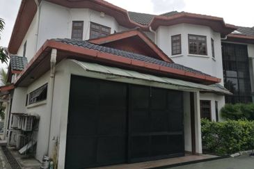 Bukit Pantai (Pantai Hill)