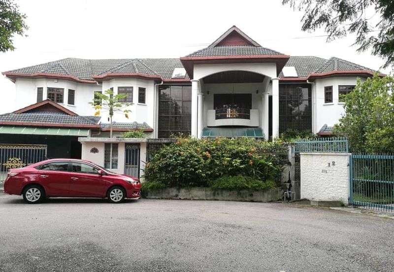 Bukit Pantai (Pantai Hill)