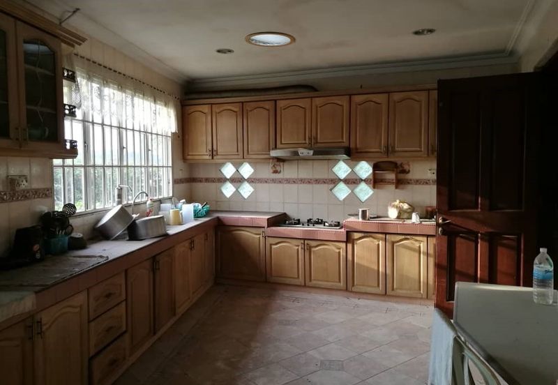 Bukit Pantai (Pantai Hill)