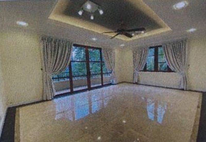 Kiara Peak (Puncak Kiara)