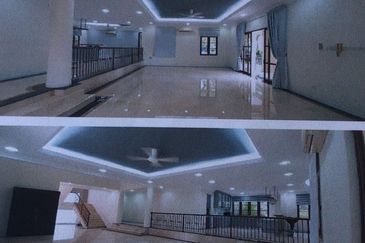 Kiara Peak (Puncak Kiara)