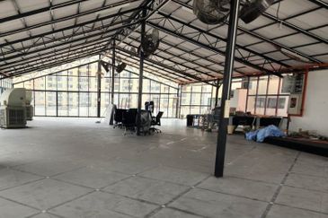 5 STOREY COMMERCIAL BUILDING, KL SENTRAL, BRICKFIELDS, FOR SALE