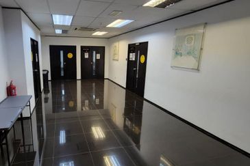 5 STOREY COMMERCIAL BUILDING, KL SENTRAL, BRICKFIELDS, FOR SALE