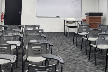 5 STOREY COMMERCIAL BUILDING, KL SENTRAL, BRICKFIELDS, FOR SALE