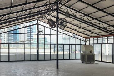 5 STOREY COMMERCIAL BUILDING, KL SENTRAL, BRICKFIELDS, FOR SALE