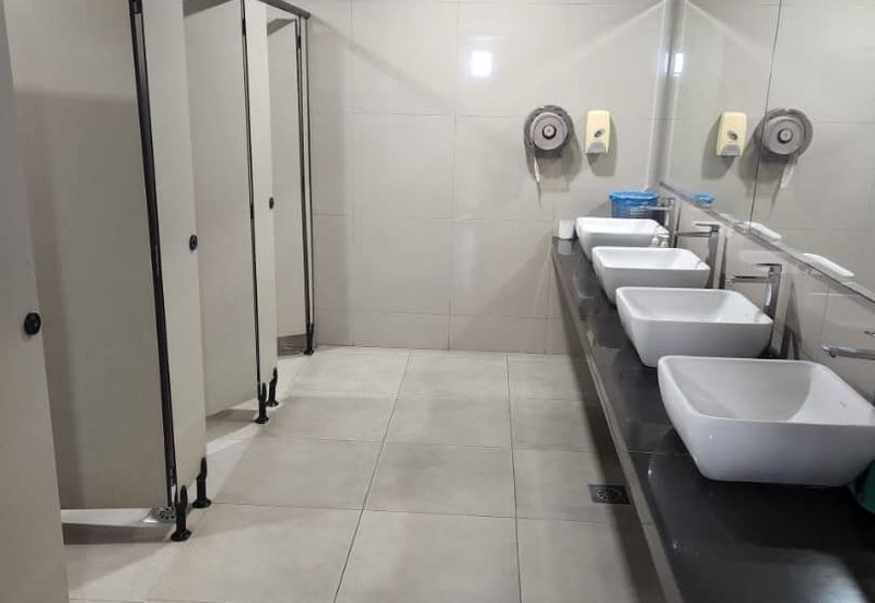 5 STOREY COMMERCIAL BUILDING, KL SENTRAL, BRICKFIELDS, FOR SALE