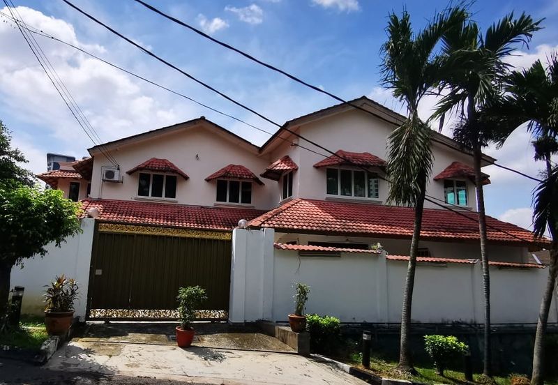 Happy Garden (Taman Gembira)