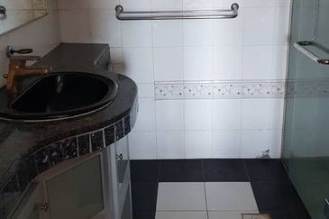 Happy Garden (Taman Gembira)