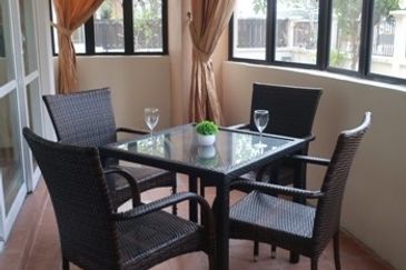 Kiara Peak (Puncak Kiara)