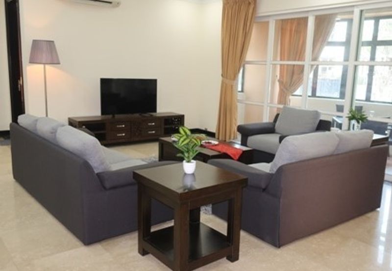 Kiara Peak (Puncak Kiara)