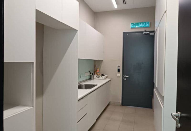 CANGKAT BUKIT BINTANG, BUKIT CEYLON, SHOWROOM GALLERY FOR SALE