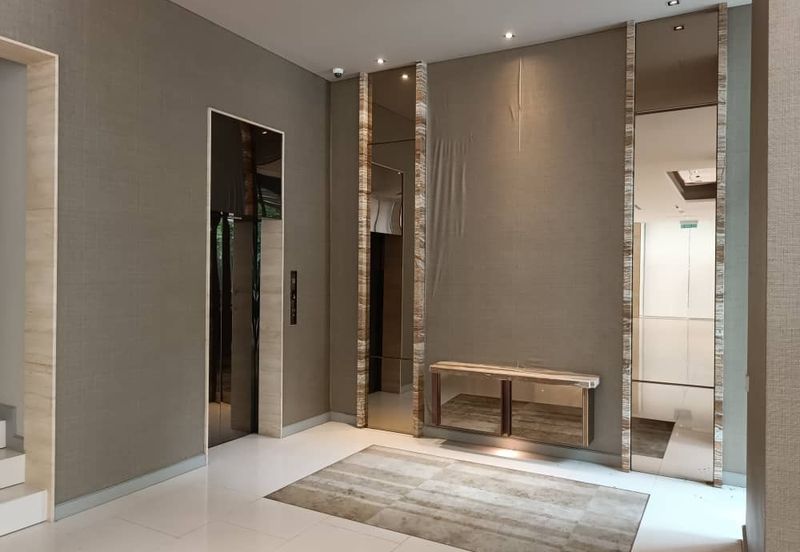 CANGKAT BUKIT BINTANG, BUKIT CEYLON, SHOWROOM GALLERY FOR SALE